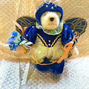 Muffy vanderbear butterfly